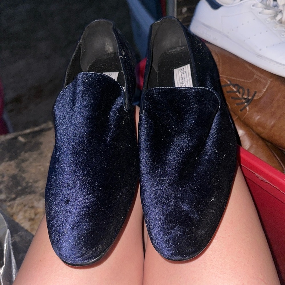 Men’s blue suade dress shoe